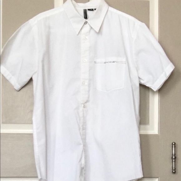 Oakley Casual Short Sleeve Shirt - Picture 1 of 4